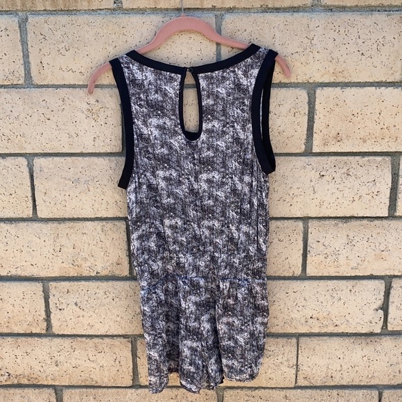 Xhilaration Black & Gray With Side Pockets Romper - Picture 5 of 11
